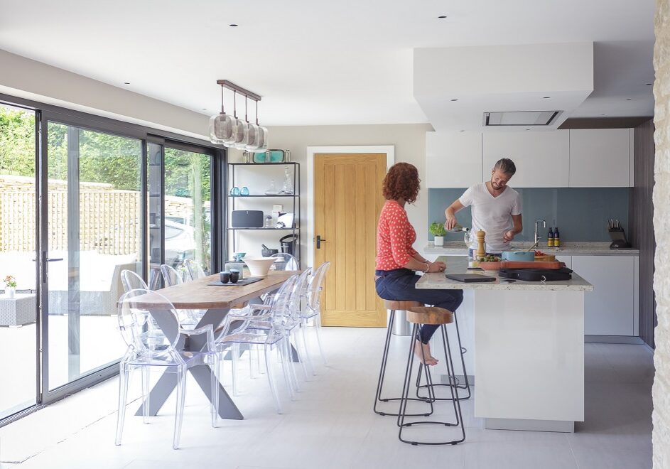 CE - Poachers Cottage - kitchen 007